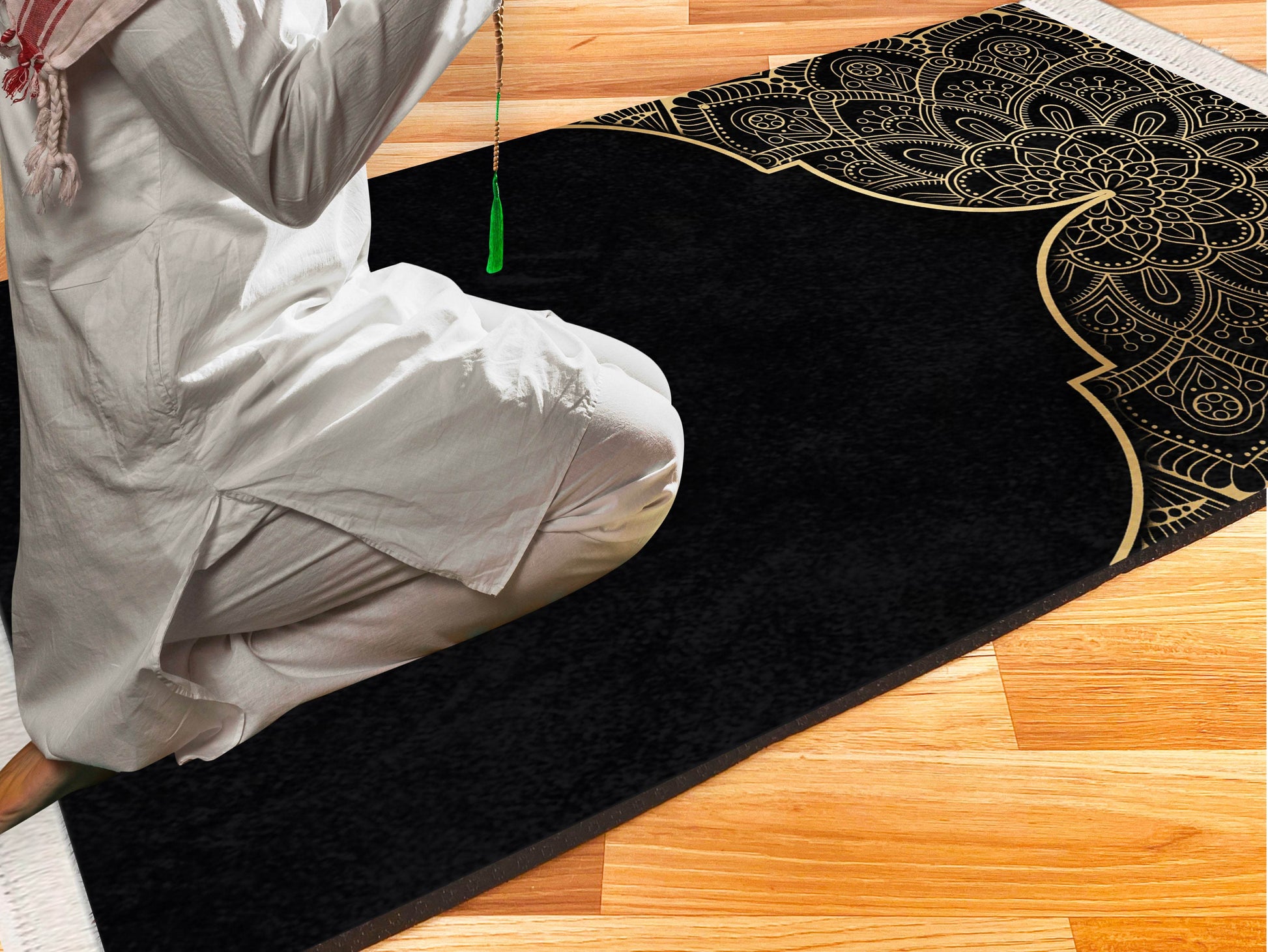 Siyah Gold Kabe Keten Kadife Seccade - 70x120cm - Carpetella
