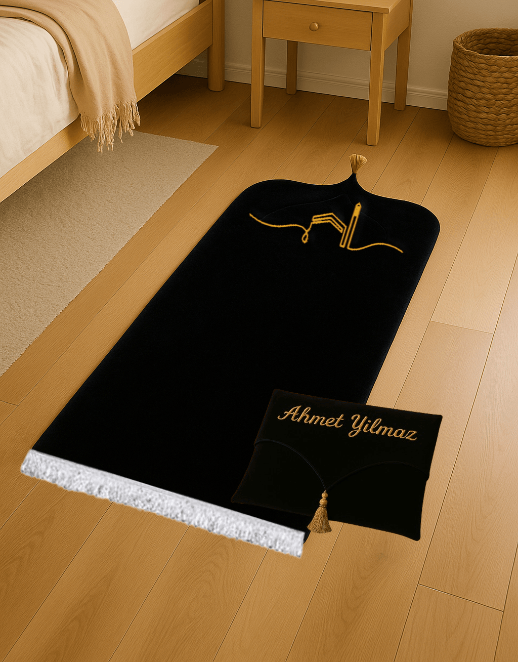İsme Özel Siyah Kadife Seccade Seti - Çantalı Hediyelik 70x120cm | Lüks Tasarım - Carpetella